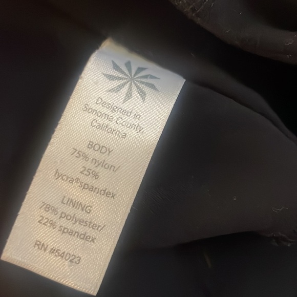 Athleta Cobra Tight Leggings with diamond cut out detail size S - Picture 9 of 10